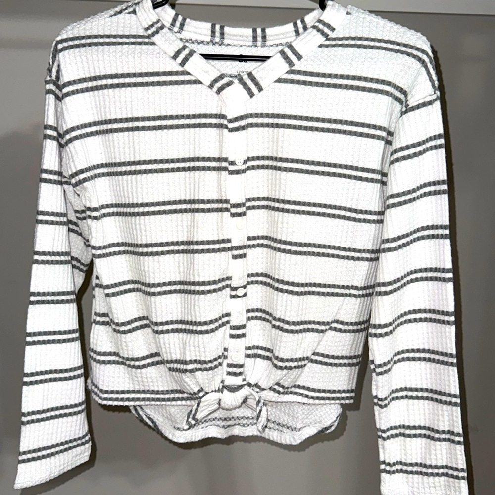 🐰 Girls SO Tie Front Long Sleeve 🐰